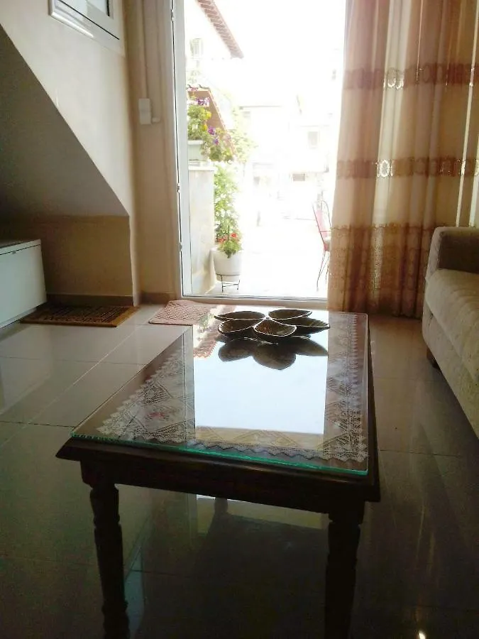 Maria'S Garden House Apartment Flogita 0*,